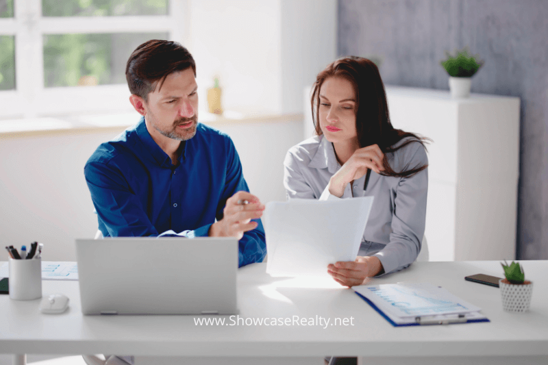Get expert advice on contract review from our Charlotte NC Short Sale Agent at Showcase Realty for a smooth home-selling experience.